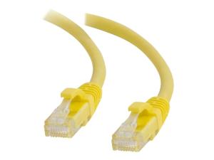 C2G Cat5e Booted Unshielded (UTP) Network Patch Cable - Cordon de raccordement - RJ-45 (M) pour RJ-45 (M) - 2 m - UTP - CAT 5e - moulé, sans crochet, bloqué - jaune - 83243 - Câbles à paire torsadée