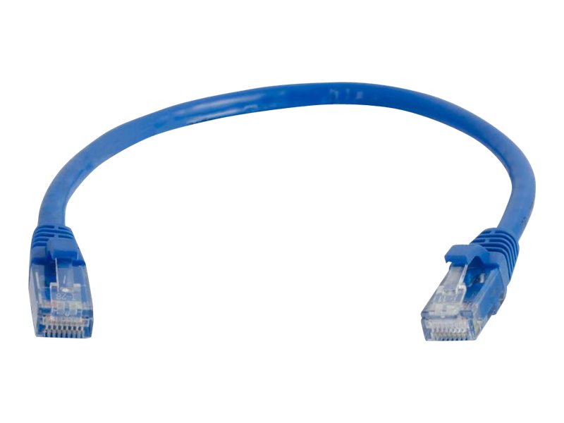 C2G Cat5e Booted Unshielded (UTP) Network Patch Cable - Cordon de raccordement - RJ-45 (M) pour RJ-45 (M) - 5 m - UTP - CAT 5e - moulé, sans crochet, bloqué - bleu - 83165 - Câbles à paire torsadée