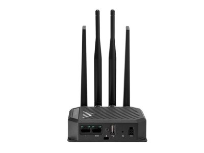 Cradlepoint S700 Series S700-C4E - - routeur sans fil - - WWAN - 1GbE - Wi-Fi 6 - Bi-bande - 3G, 4G - avec 3 ans de NetCloud IoT Essentials + Advanced Plan - pour P/N: 170717-000, 170801-000, 170836-000, 170864-000, 170873-000, 170904-000 - TBA3-0700C4E-GM - Passerelles et routeurs SOHO